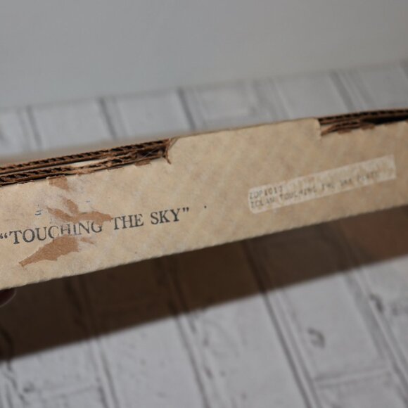 ☁️ “Touching the Sky” Collector Plate · 1982 · Donald Zolan - Picture 8 of 8